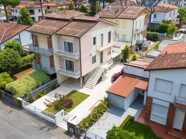 Villa a schiera in vendita a Camaiore via Lecci, 5, Lido Di Camaiore