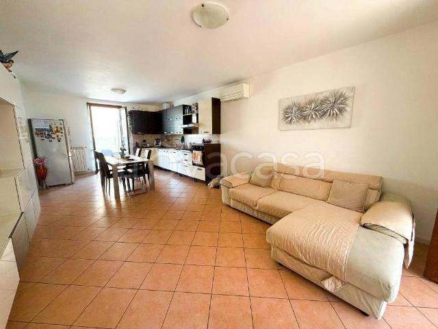 Villa a schiera in vendita a Canneto sull'Oglio via Amerigo Vespucci, 18