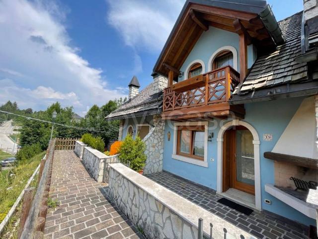 Villa a schiera in vendita a Canove di Roana via XXVII Aprile, 39