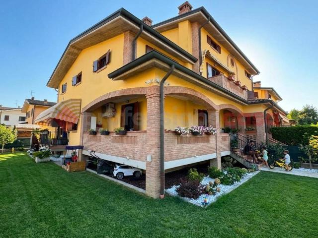 Villa a schiera in vendita a Casalgrande