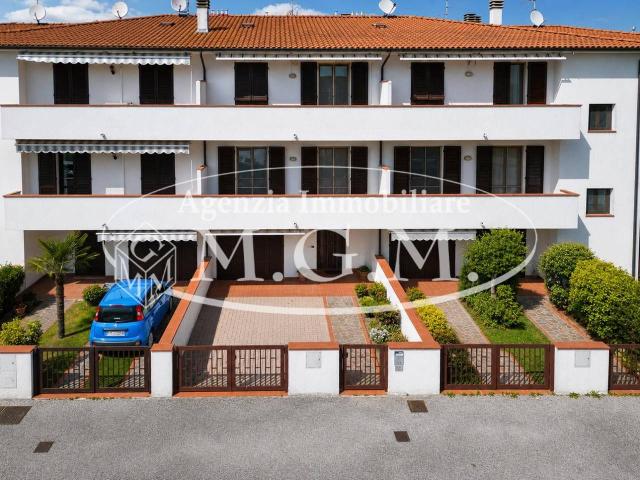 Villa a schiera in vendita a Cascina