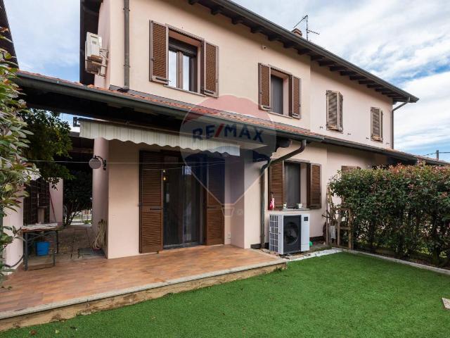 Villa a schiera in vendita a Cassano Magnago