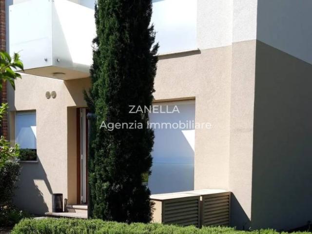 Villa a schiera in vendita a Castelfranco Veneto via Pietro Damini