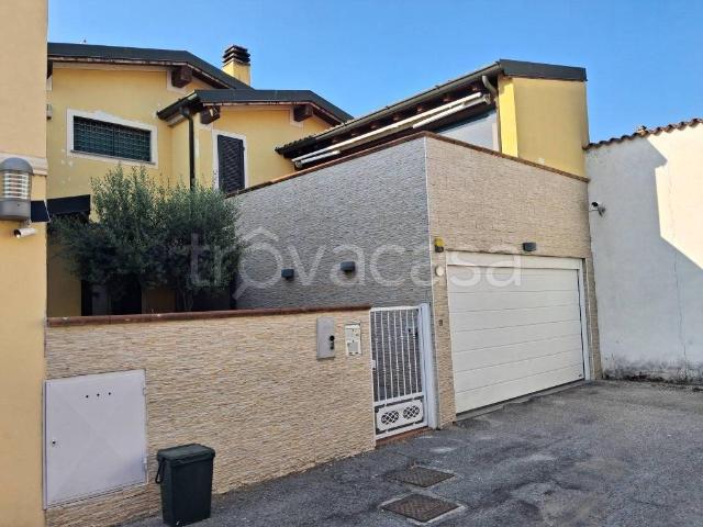 Villa a schiera in vendita a Castelleone