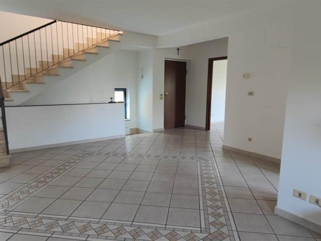 Villa a schiera in vendita a Castiglione Cosentino via capitano