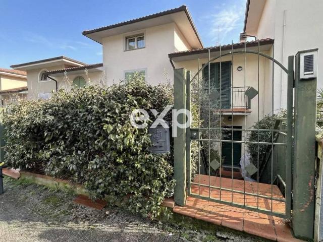 Villa a schiera in vendita a Carmignano via Il Pino, 30, Bacchereto