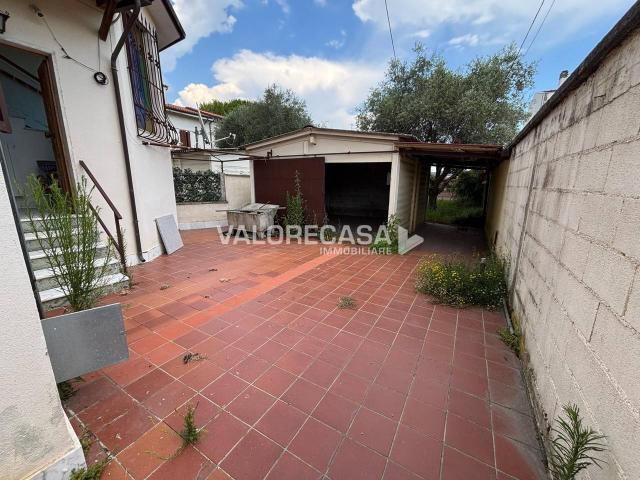Villa a schiera in vendita a Carrara