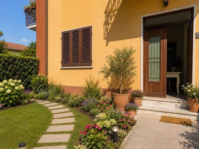 Villa a schiera in vendita a Carrara
