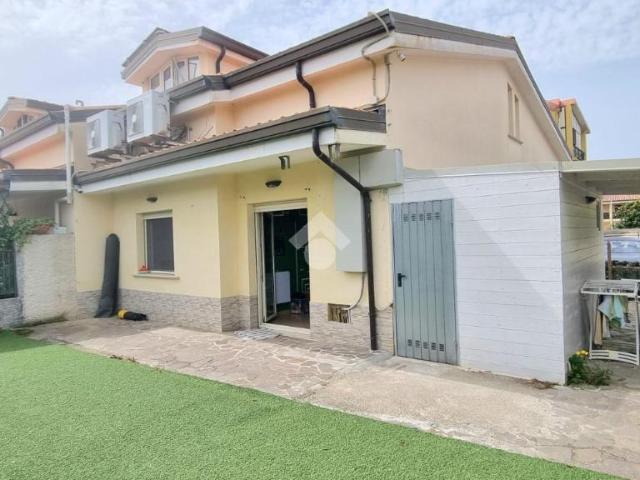 Villa a schiera in vendita a Catanzaro