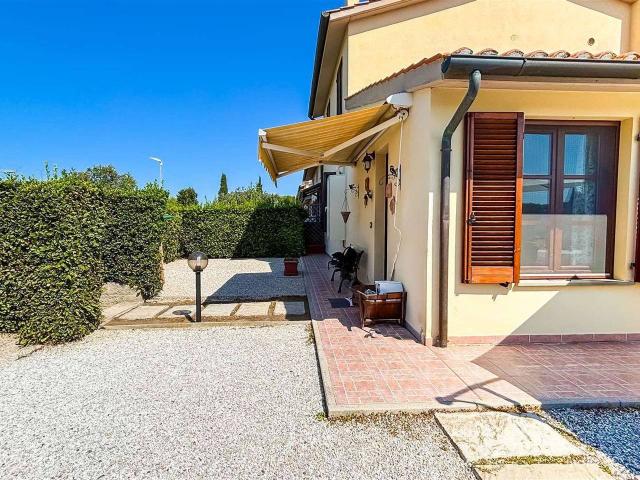 Villa a schiera in vendita a Cecina