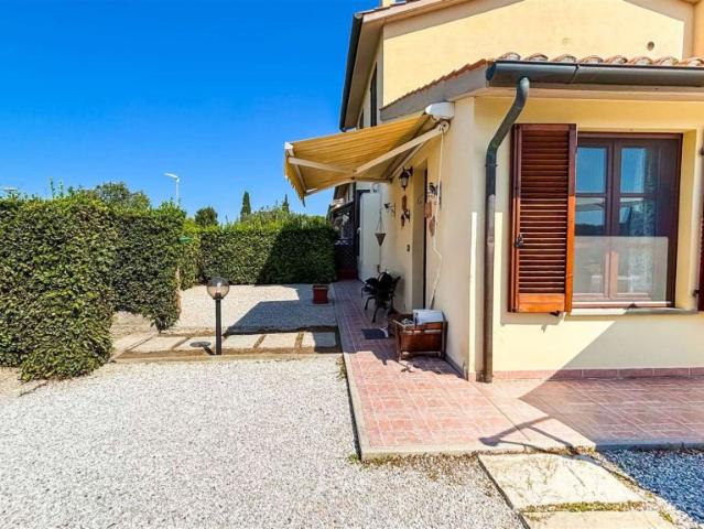 Villa a schiera in vendita a Cecina via Pasubio 124B