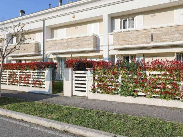 Villa a schiera in vendita a Cesena via Sangemini, San Vittore