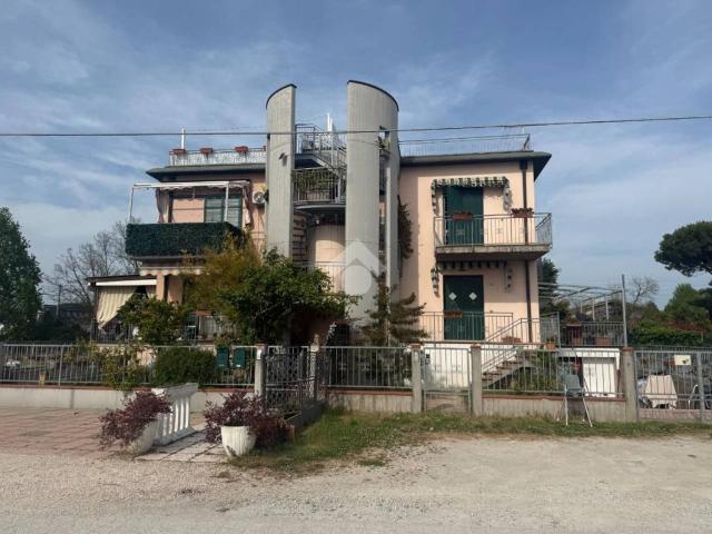 Villa a schiera in vendita a Cesenatico