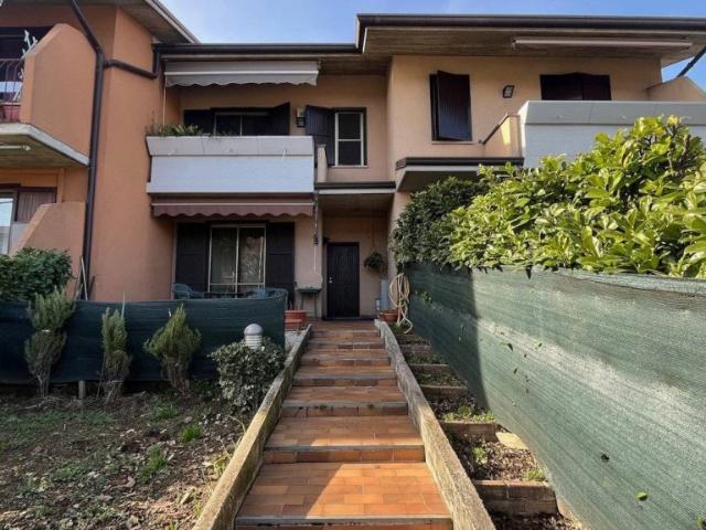 Villa a schiera in vendita a Chignolo d'Isola via mascagni, 4/b