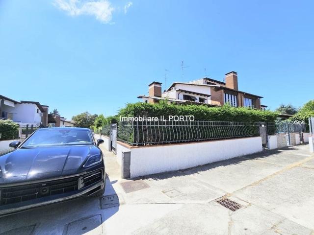 Villa a schiera in vendita a Comacchio, Lido Delle Nazioni