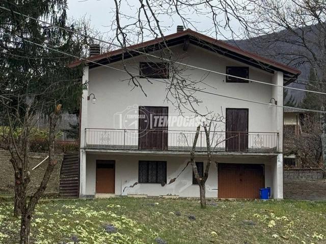 Villa a schiera in vendita a Corniglio