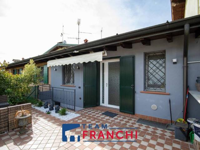 Villa a schiera in vendita a Corzano via s. t. Disarelli