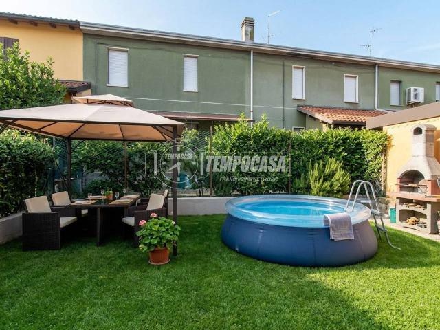 Villa a schiera in vendita a Desio