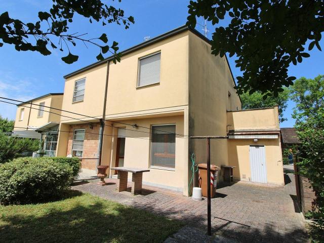 Villa a schiera in vendita a Faenza