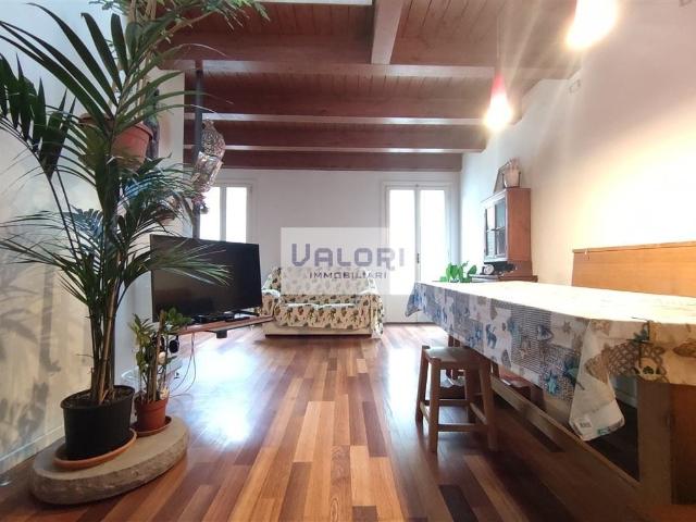 Villa a schiera in vendita a Faenza via acquatino