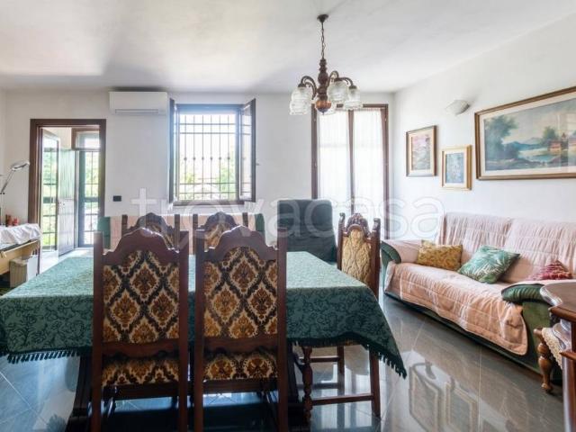 Villa a schiera in vendita a Ferrara via del Grano, Pontegradella