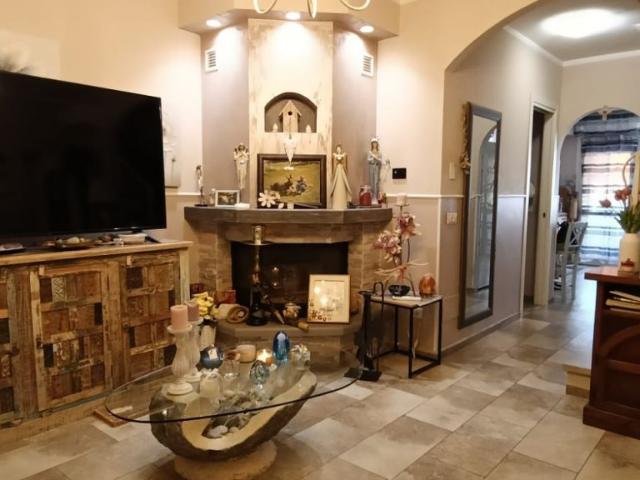 VILLA A SCHIERA in VENDITA a FIRENZE CASTELLO / SODO / SESTESE di 6 vani