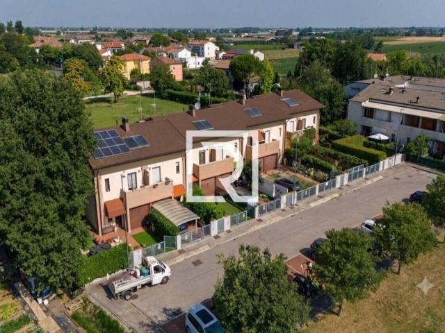 Villa a schiera in vendita a Forlì via clodio paolino, Pievequinta