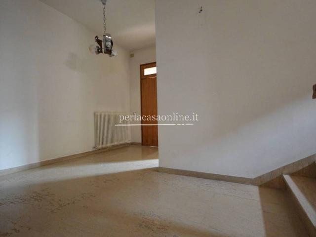Villa a schiera in vendita a Forlì via Domenico Bazzoli, Cava