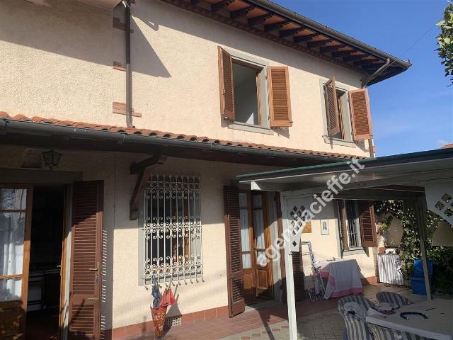 Villa a schiera in vendita a Forte Dei Marmi