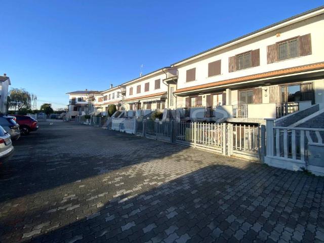 Villa a schiera in vendita a Gaggiano via Giacomo Puccini, 7, San Vito
