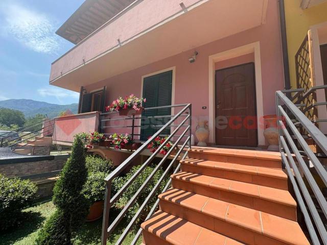 Villa a schiera in vendita a Gallicano