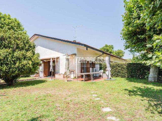 Villa a schiera in vendita a Ladispoli