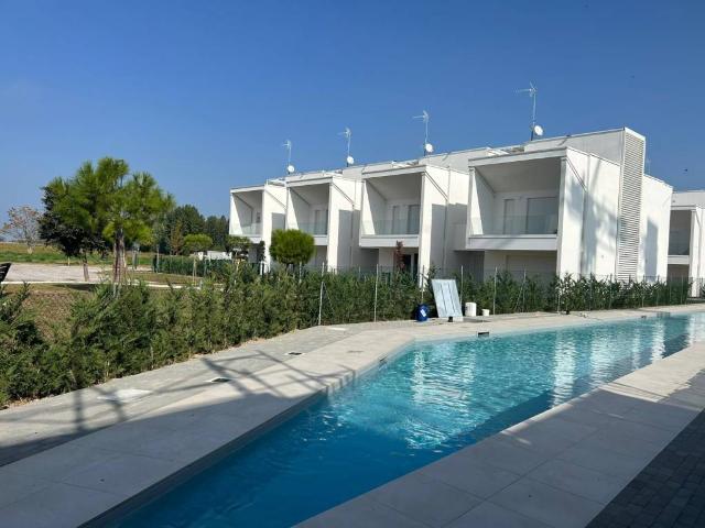 Villa a schiera in vendita a Lignano Sabbiadoro viale Europa, 124