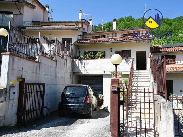 Villa a schiera in vendita a Lisciano, Ascoli Piceno