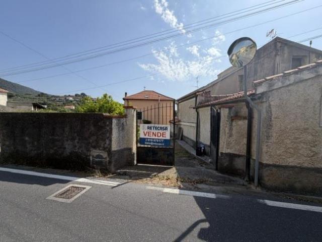 Villa a schiera in vendita a Loano