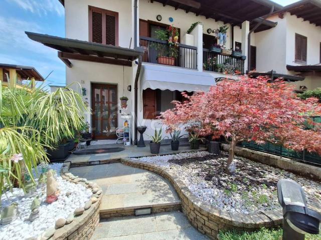 Villa a schiera in vendita a Lomazzo via Vittorio Veneto, 15, Manera