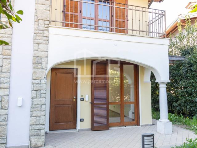 Villa a schiera in vendita a Lonato del Garda