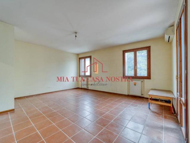 Villa a schiera in vendita a Padova via Angelo Secchi, Chiesanuova