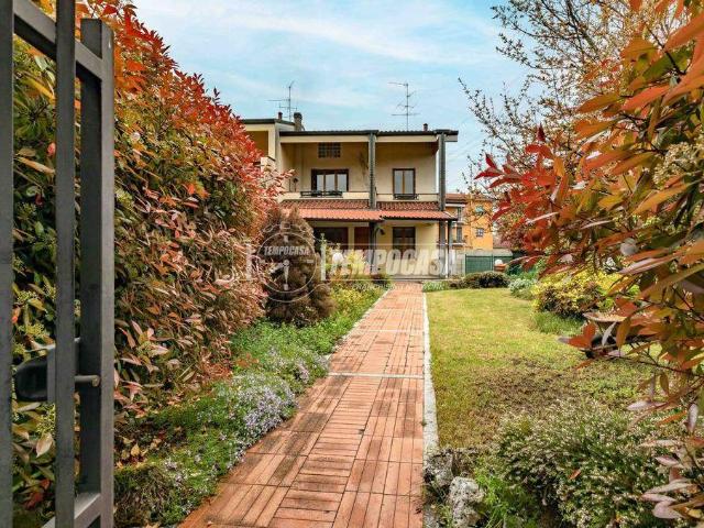 Villa a schiera in vendita a Paderno Dugnano
