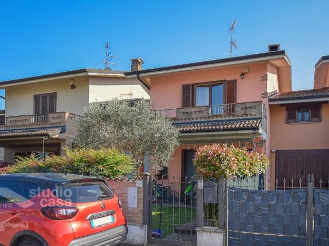 Villa a schiera in vendita a Palasio, Corte Palasio