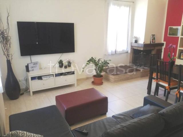 Villa a schiera in vendita a Pesaro via Fratelli Cervi, Villa Fastiggi