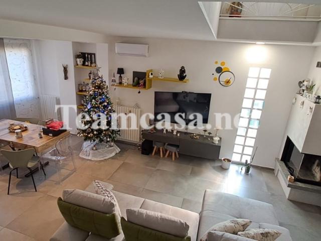 VILLA A SCHIERA in VENDITA a PESARO PRIMA PERIFERIA di 6 vani