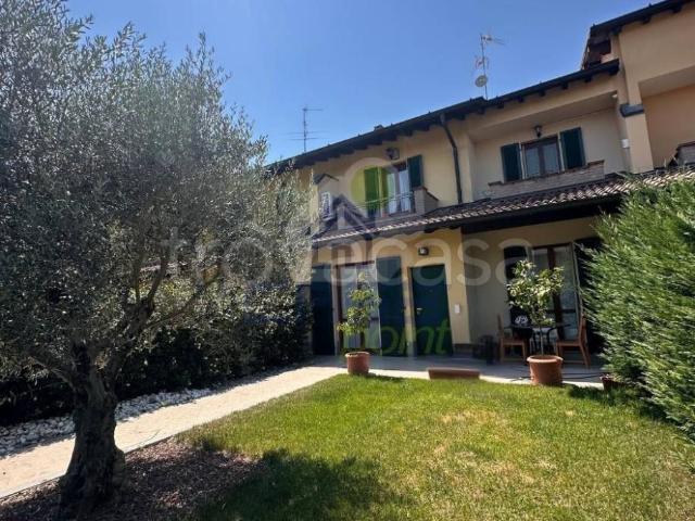 Villa a schiera in vendita a Persichello, Persico Dosimo