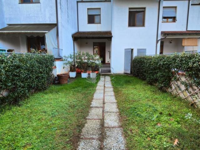 Villa a schiera in vendita a Pietrasanta