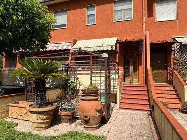 Villa a schiera in vendita a Piombino via La Maddalena