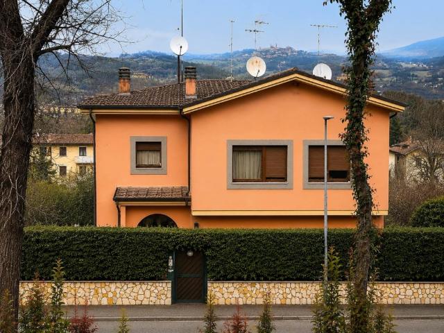 Villa a schiera in vendita a Poggio Mirteto via roberto ruffilli 33