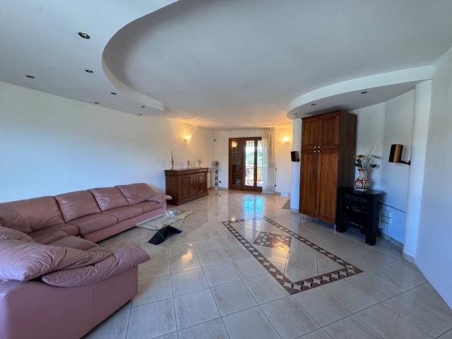 Villa a schiera in vendita a Prato, Casale