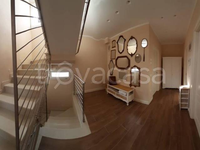 Villa a schiera in vendita a Prato via Pietro Pezzati, Vergaio Tobbiana