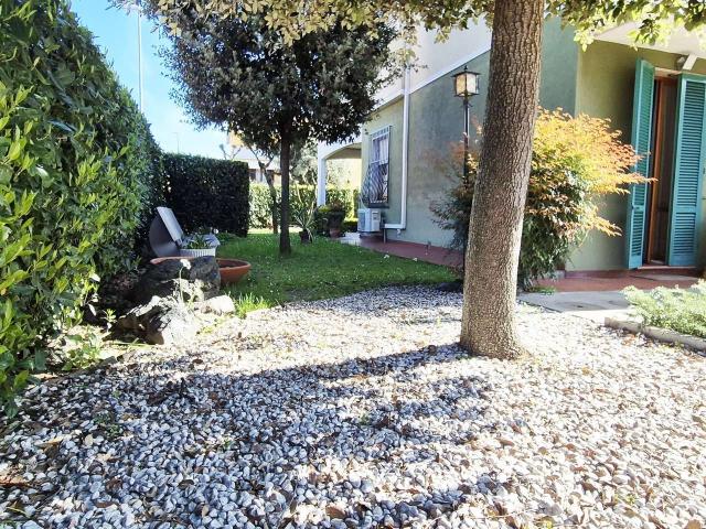 Villa a schiera in vendita a Prato
