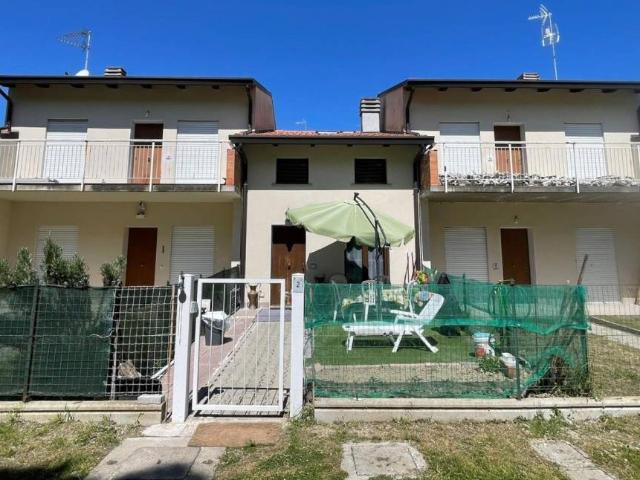 Villa a schiera in vendita a Ravenna, Lido Adriano Lido di Dante